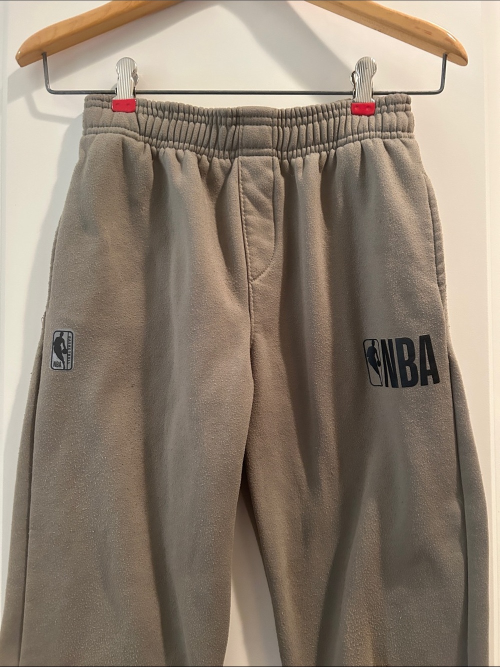 NBA Logo graphic elastic waist Joggers distressed w/pockets kid size 14-16 olive
